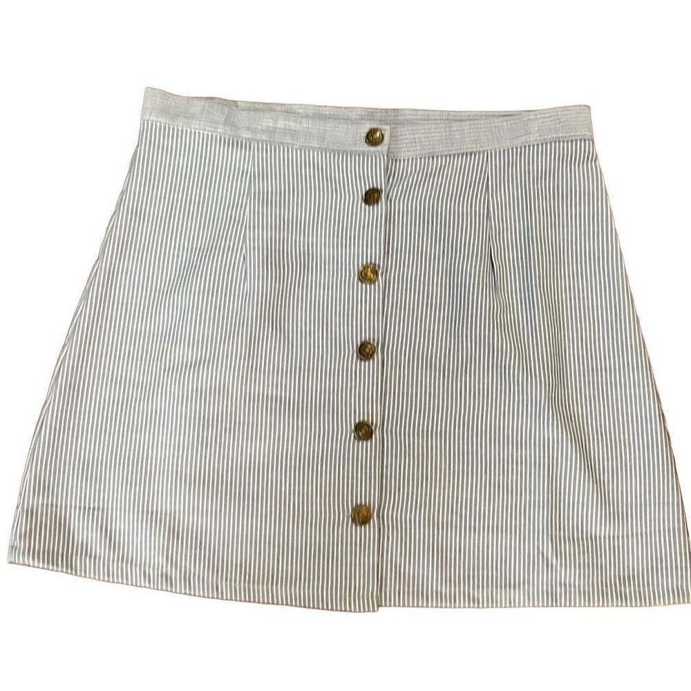 Sadie and sage, mini skirt button up size large